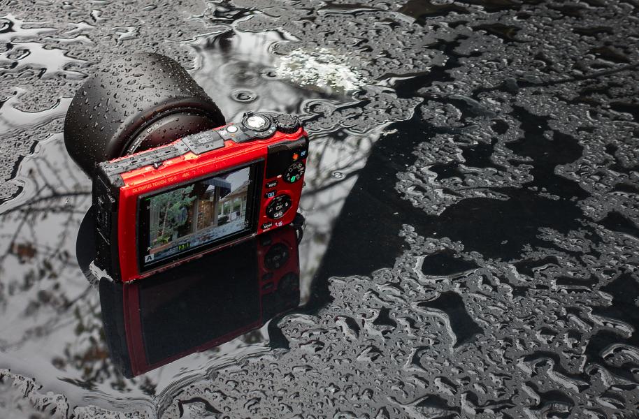 Waterproof Olympus TG-5, a nice camera for a rainy day
