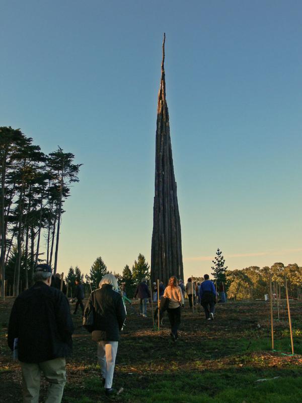 Hickers heading to the Goldsworthy Sprire for sunset, Presidio SF